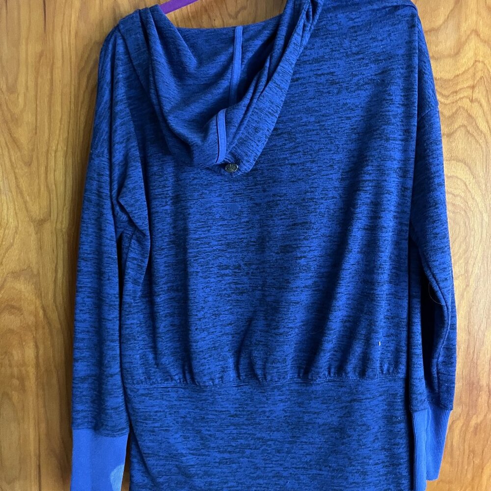 Athleta Batwing and Robin Pullover